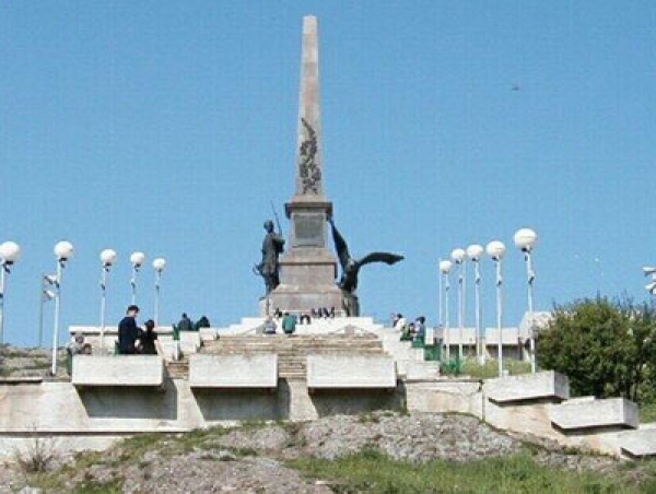 Monumentul Independentei - Tulcea  poza